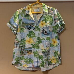 Tommy Bahama Mickey & Minnie Postcard Print Linen Camp Shirt, size XS